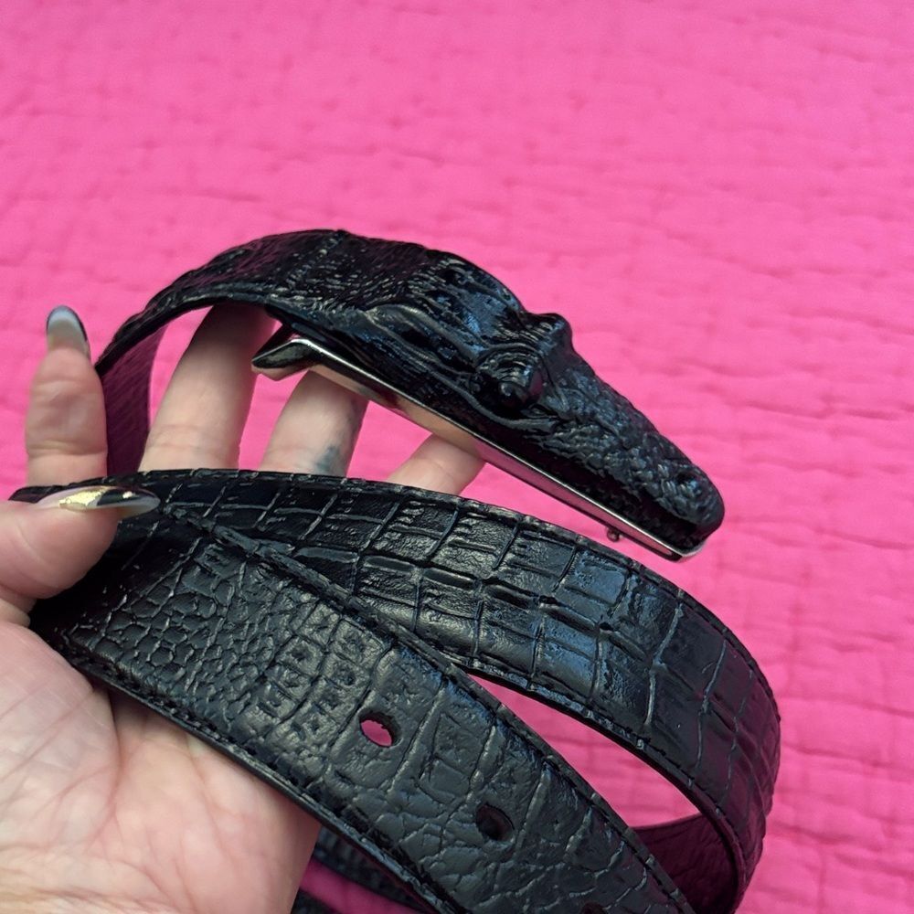 Black Crocodile Pattern  leather Belt, L 48 inch